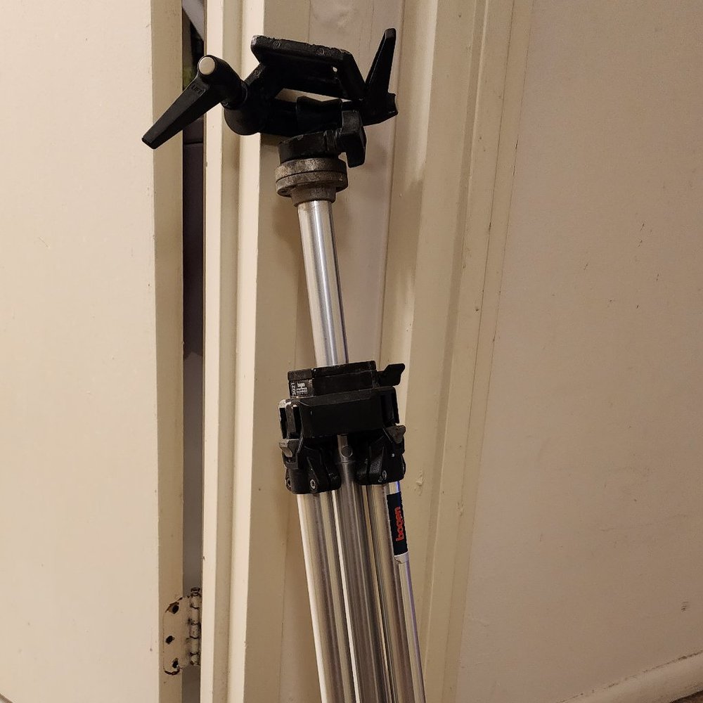Bogen Manfrotto 3021 Tripod